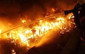 الحماية المدنية تسيطر  على حريق هائل التهم مزرعة دواجن بـ المحلة 